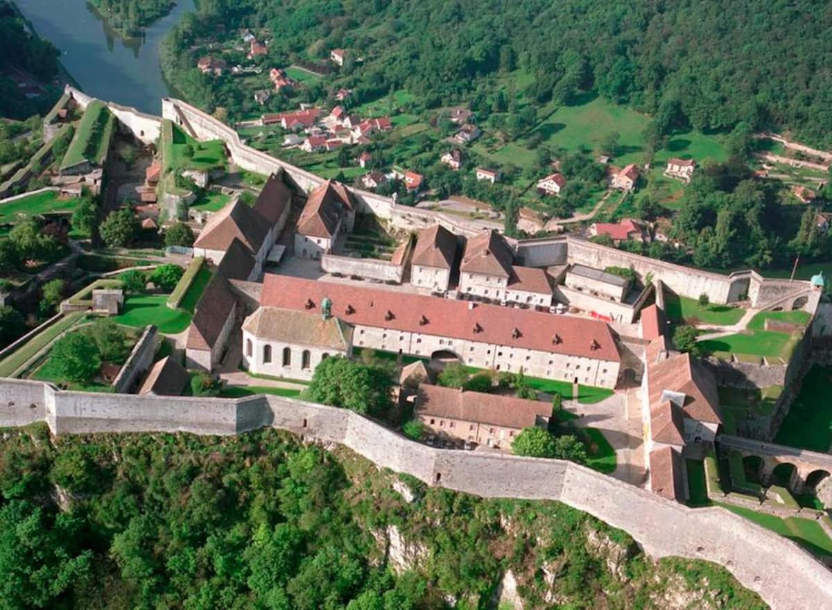 Gite 3 Etoiles "Entre Sources Et Riviere" Besancon Vaire-le-Grand المظهر الخارجي الصورة